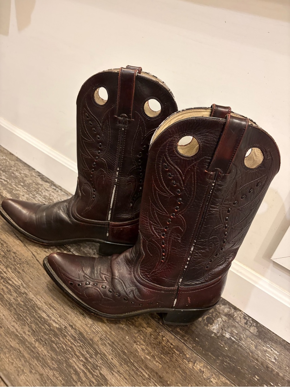 DURANGO Dark Cherry Leather upper and lining balance all man made material sz 8